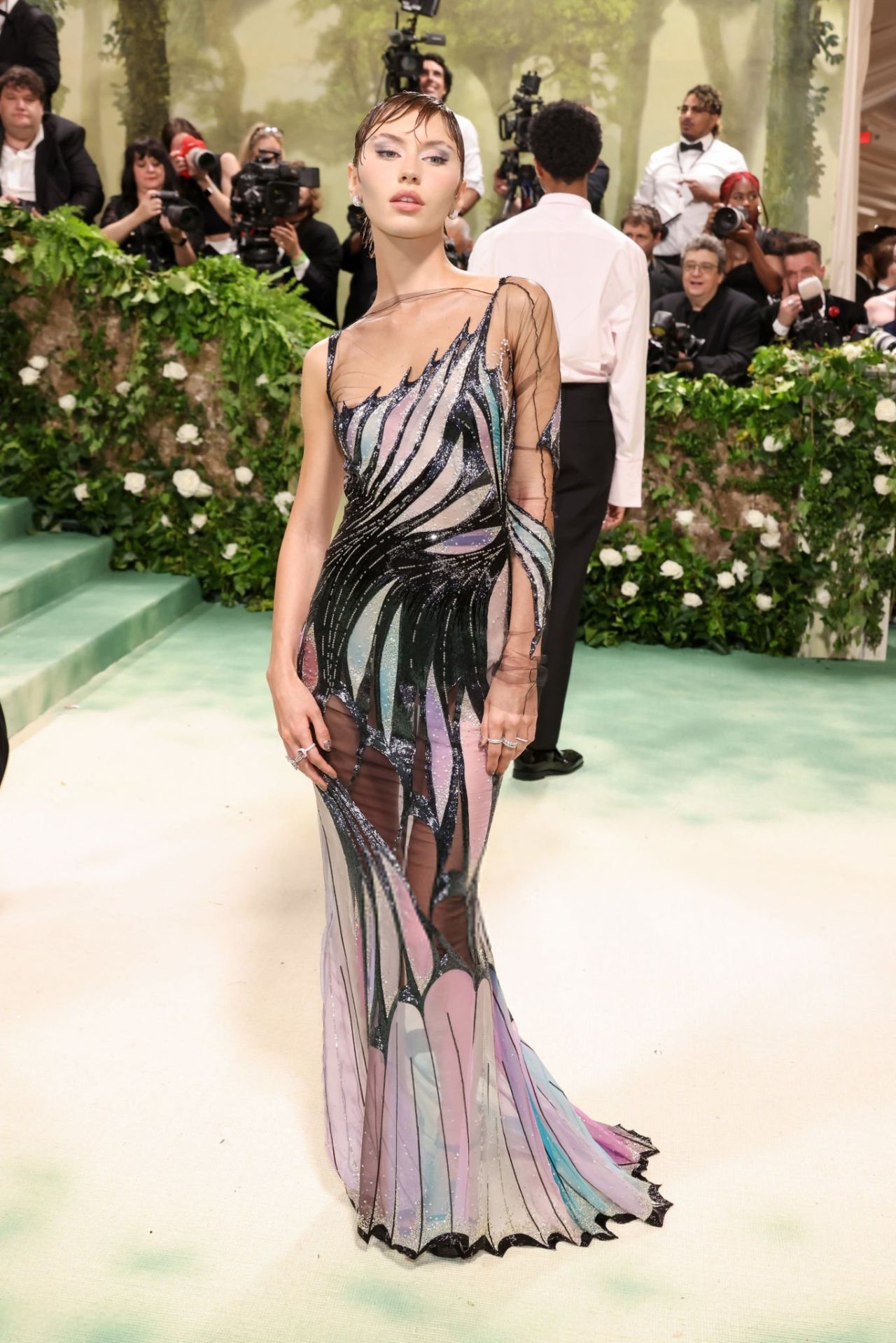 Iris Law Stuns in Vintage Versace at the 2024 Met Gala in New York City09